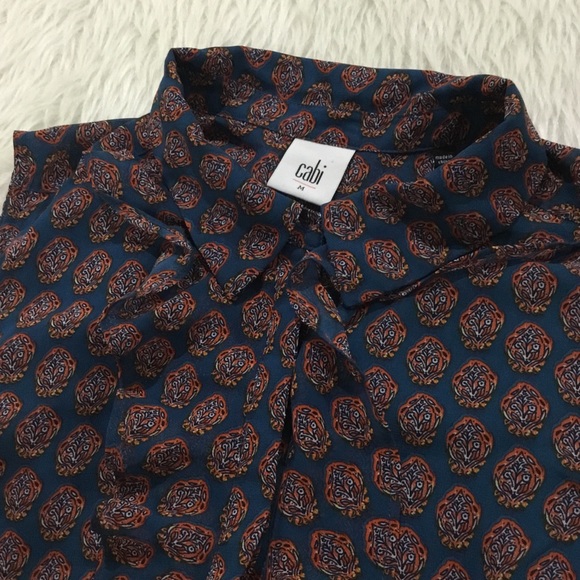 Cabi medallion reign blue ruffle top - Picture 3 of 8